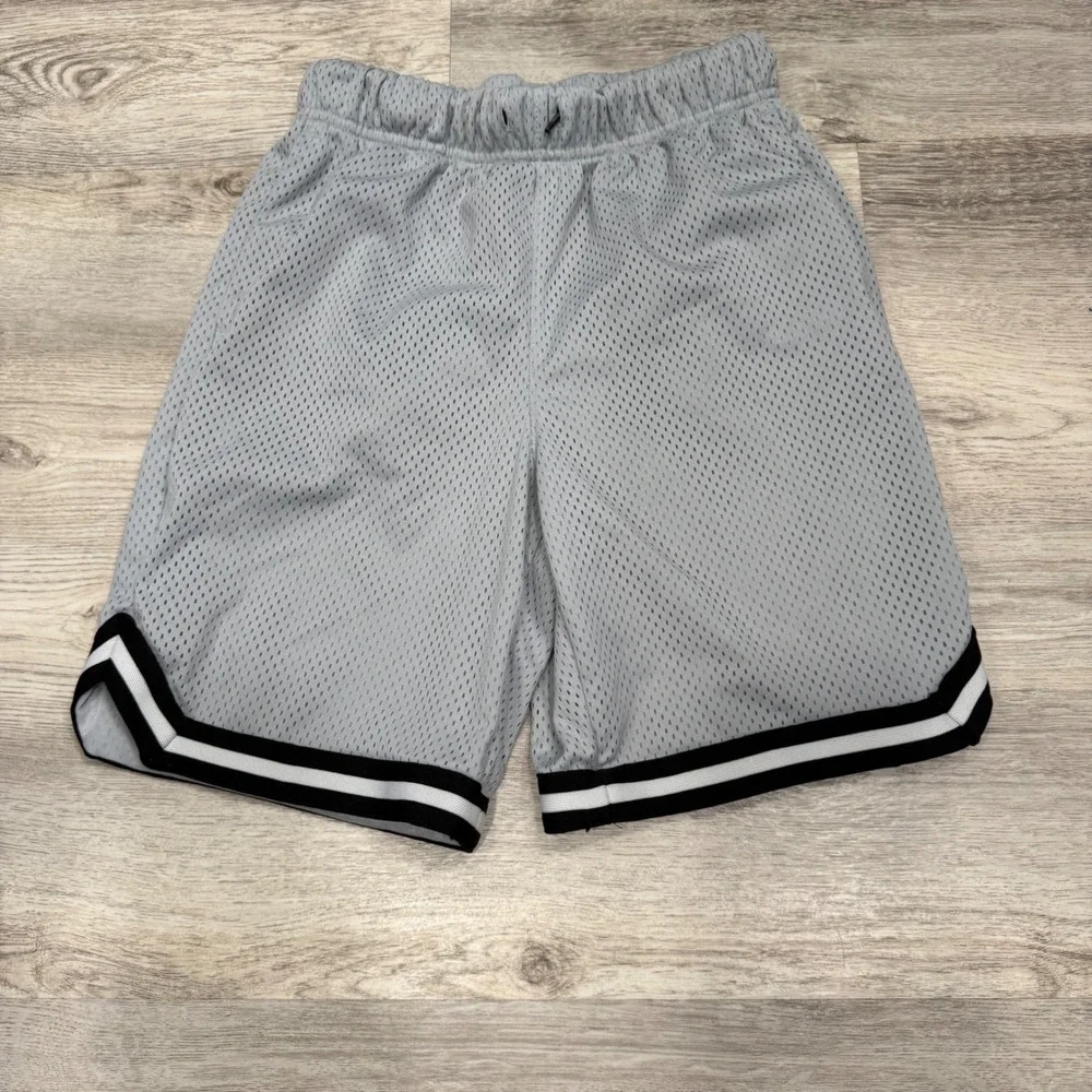 Old Navy Active Boys Mesh Basketball Shorts Gray Black White Trim Size M 8